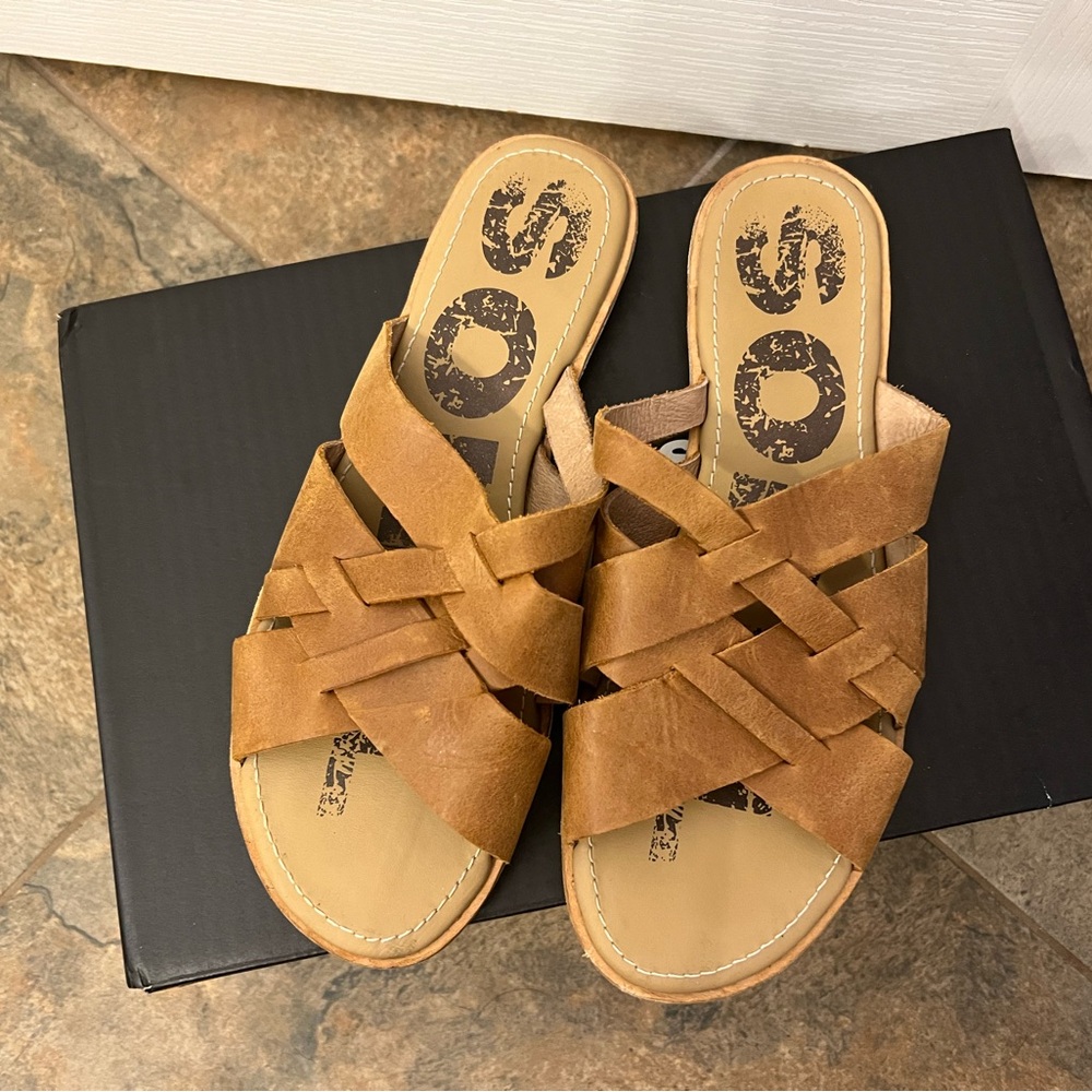 Sorel sandals size 10 Women’s